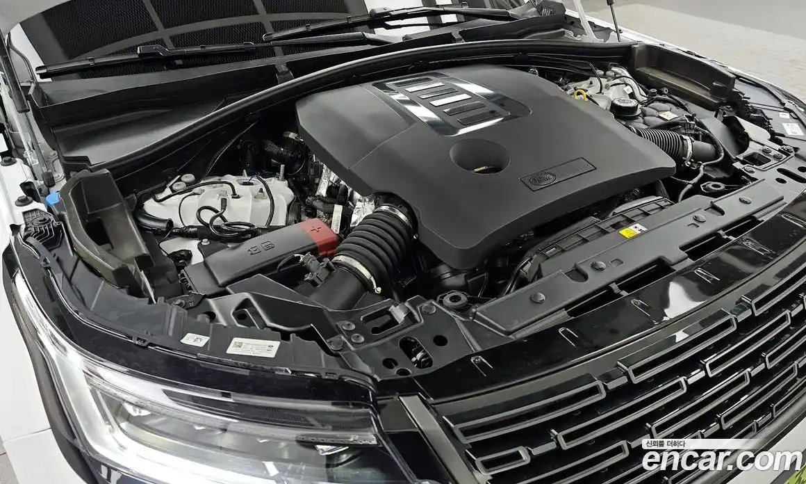 Land Rover Range-Rover Velar 2025 3.0 Автомат в Москве № 198109, фото 10