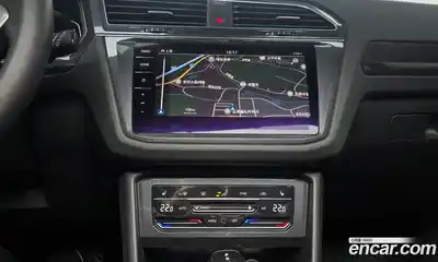 Volkswagen Tiguan 2023 2.0 Автомат в Москве № 198949, миниатюра 10