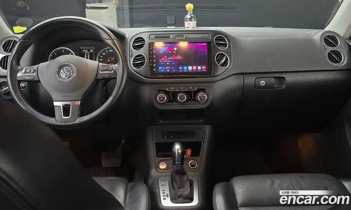 Volkswagen Tiguan 2015 2.0 Автомат в Москве № 199285, фото 13