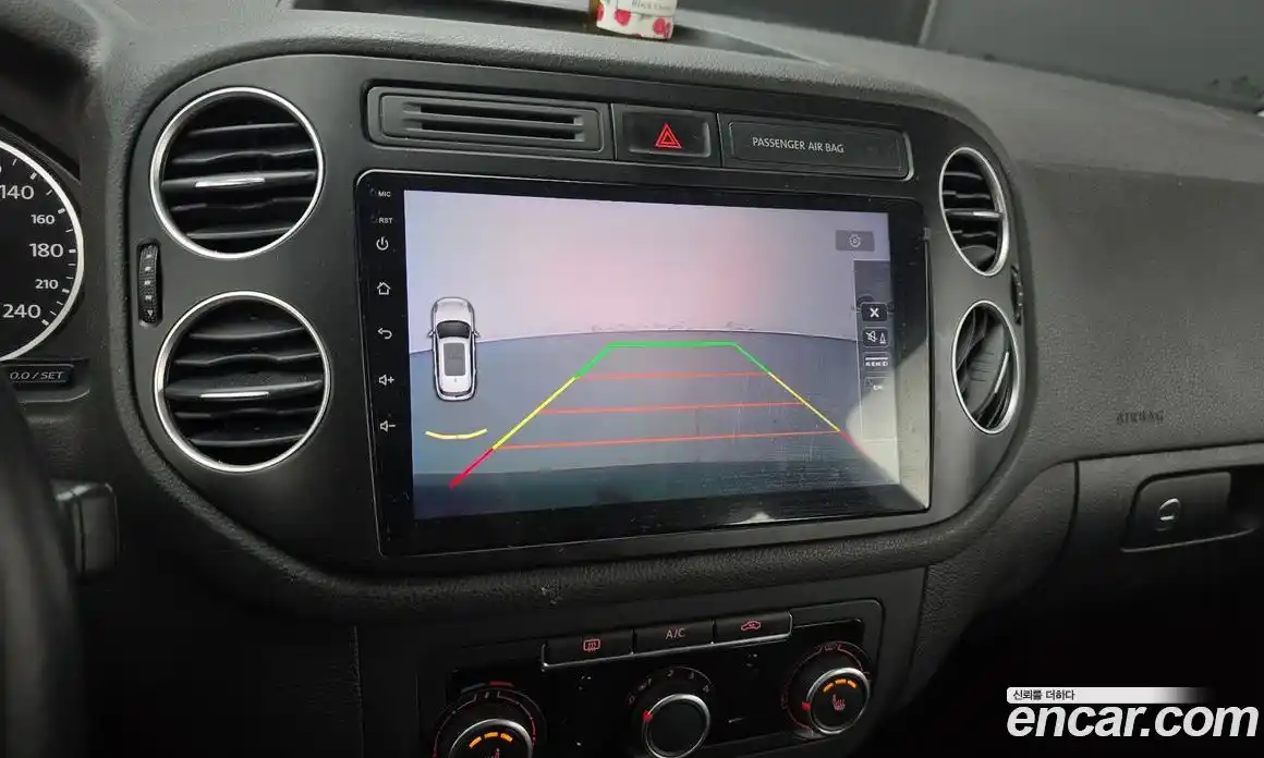 Volkswagen Tiguan 2015 2.0 Автомат в Москве № 199285, фото 15