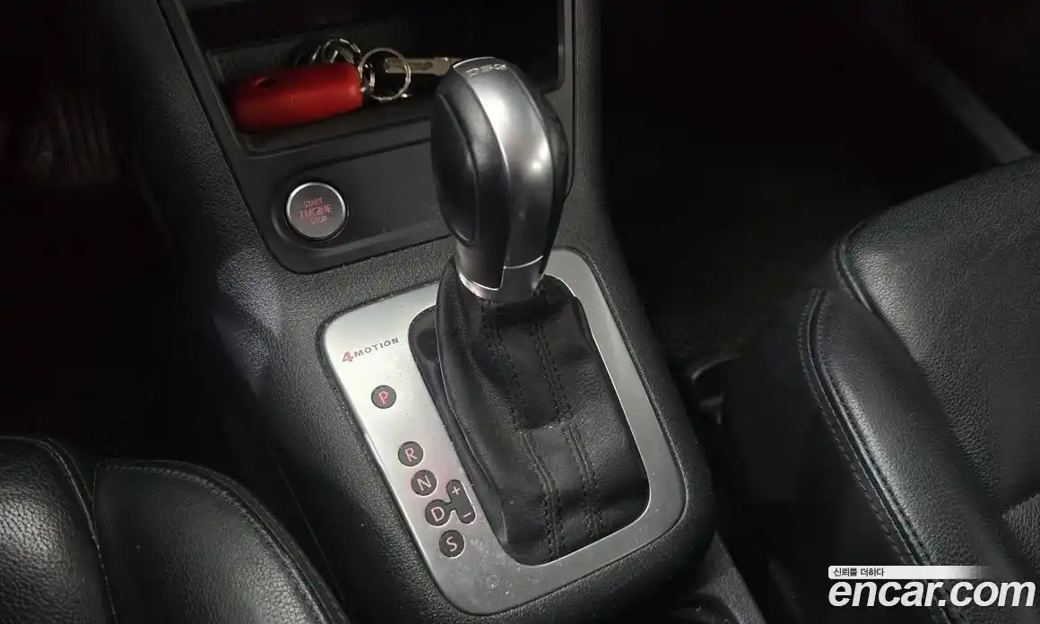 Volkswagen Tiguan 2015 2.0 Автомат в Москве № 199285, фото 7