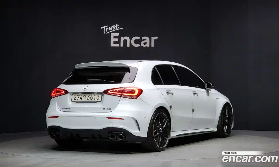 Mercedes-Benz A-Class 2023 2.0 Автомат в Москве № 203499, фото 4