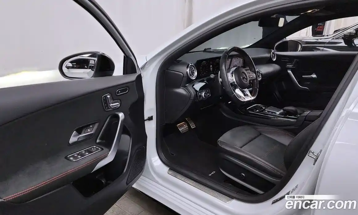 Mercedes-Benz A-Class 2023 2.0 Автомат в Москве № 203499, фото 8