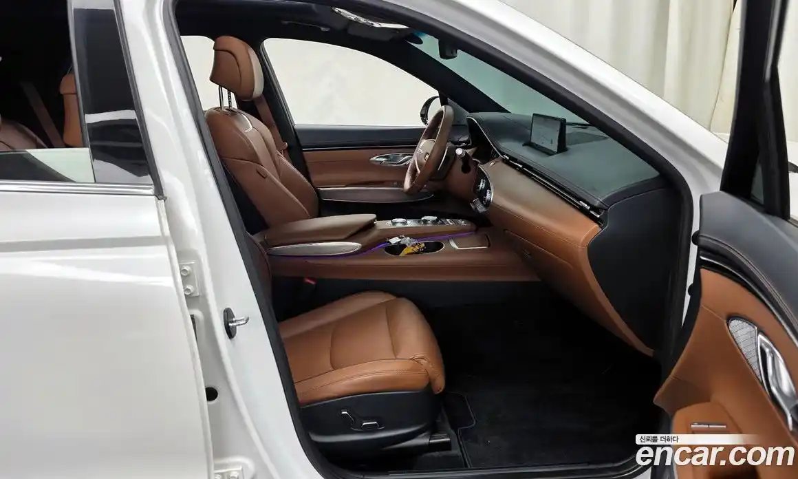 Genesis GV70 2022 2.5 Автомат в Москве № 20653, фото 12