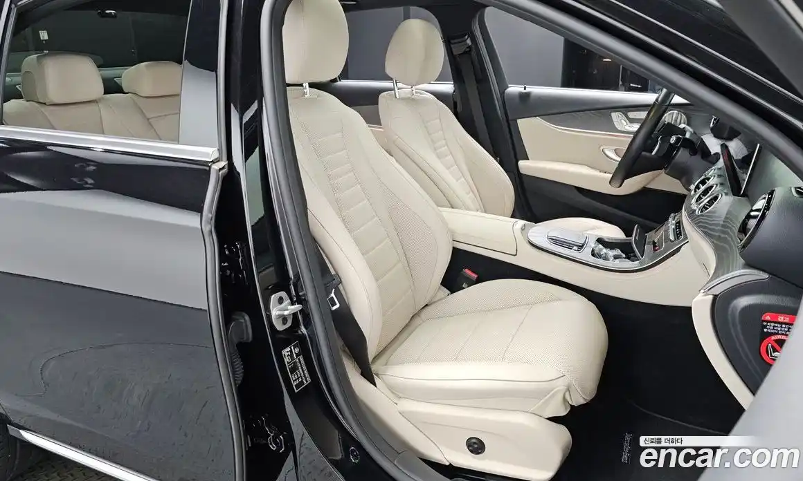 Mercedes-Benz E-Class 2023 2.0 Автомат в Москве № 206839, фото 18