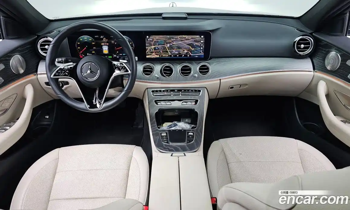 Mercedes-Benz E-Class 2023 2.0 Автомат в Москве № 206839, фото 19