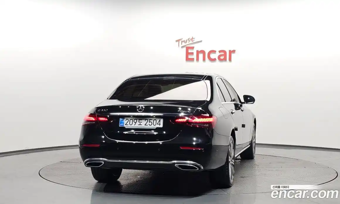 Mercedes-Benz E-Class 2023 2.0 Автомат в Москве № 206839, фото 20