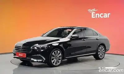 Mercedes-Benz E-Class 2023 2.0 Автомат в Москве № 206839, миниатюра 2