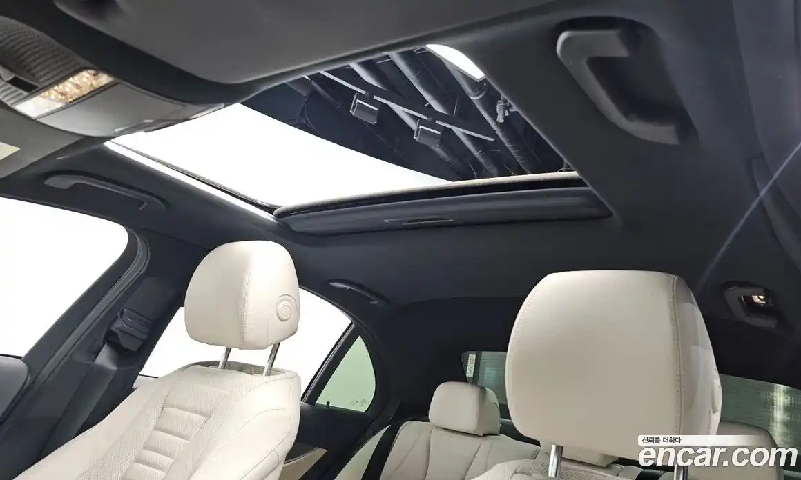 Mercedes-Benz E-Class 2023 2.0 Автомат в Москве № 206839, фото 3