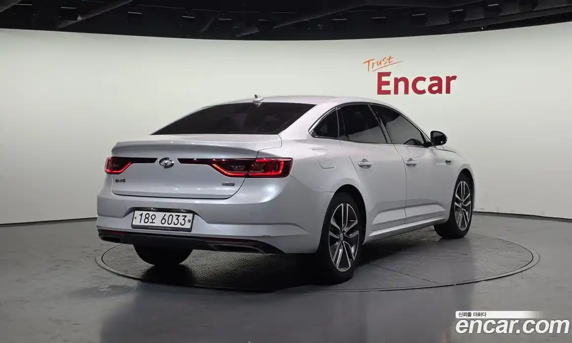 Renault SM6 2016 1.6 Автомат в Москве № 208918, фото 1