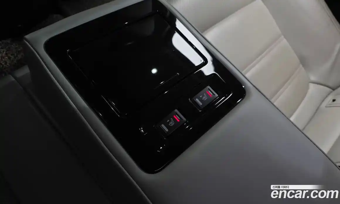 Renault SM6 2016 1.6 Автомат в Москве № 208918, фото 13