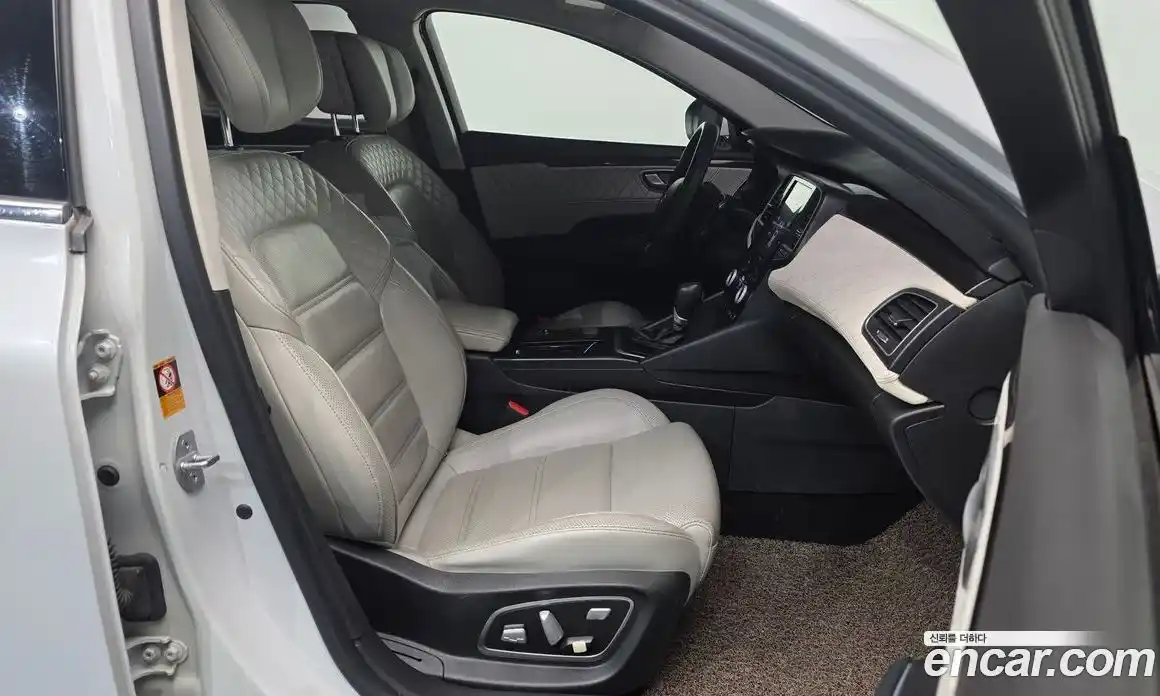 Renault SM6 2016 1.6 Автомат в Москве № 208918, фото 16