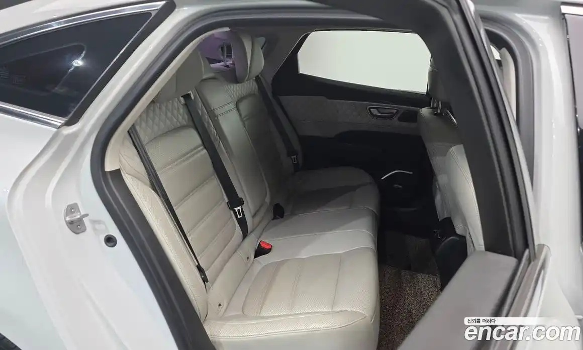 Renault SM6 2016 1.6 Автомат в Москве № 208918, фото 17