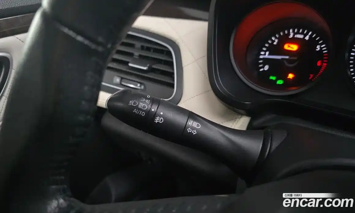 Renault SM6 2016 1.6 Автомат в Москве № 208918, фото 18