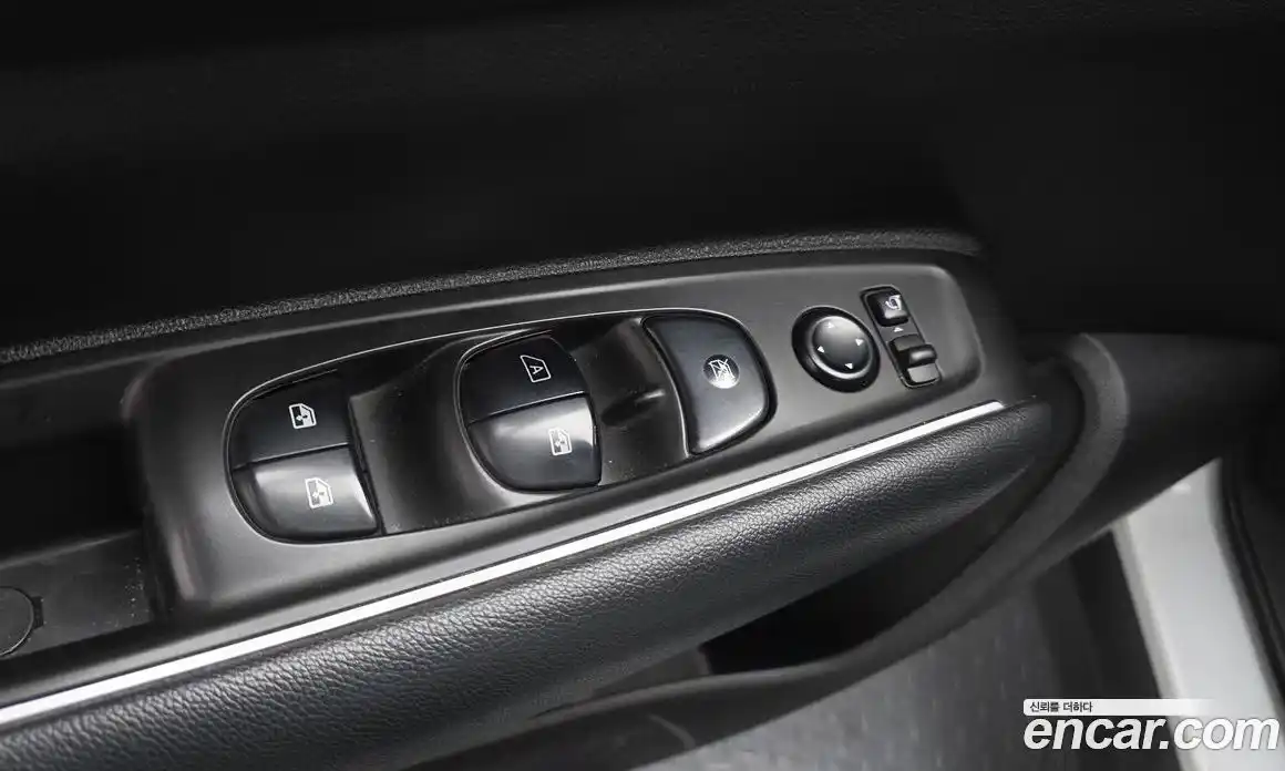 Renault QM6 2017 2.0 Автомат в Москве № 209181, фото 19