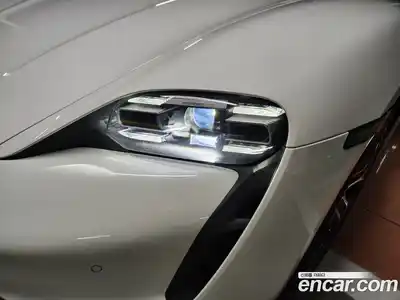 Porsche Taycan 2023 0.1 Автомат в Москве № 209200, миниатюра 12