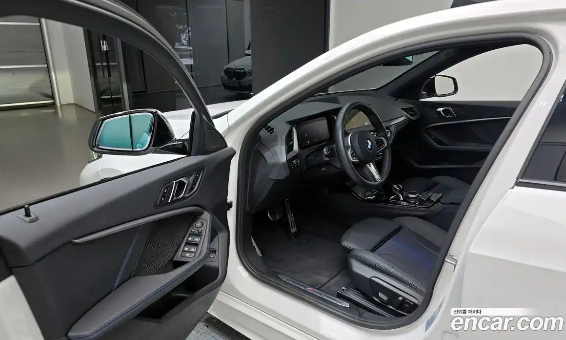 BMW 1-Series 2024 2.0 Автомат в Москве № 210273, фото 17