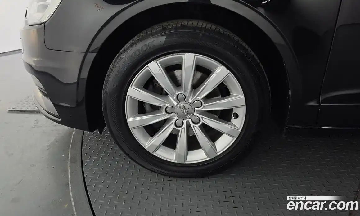 Audi A3 2015 1.6 Автомат в Москве № 212555, фото 13