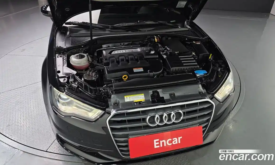 Audi A3 2015 1.6 Автомат в Москве № 212555, фото 16