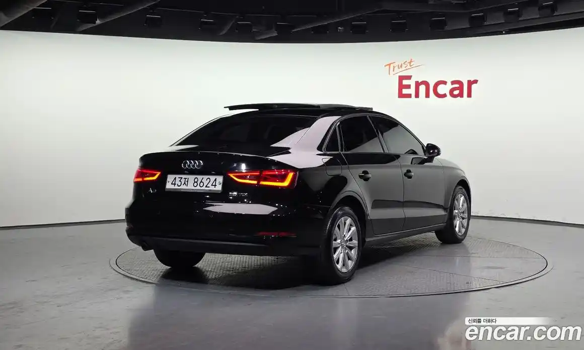 Audi A3 2015 1.6 Автомат в Москве № 212555, фото 5