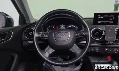 Audi A3 2015 1.6 Автомат в Москве № 212555, миниатюра 6