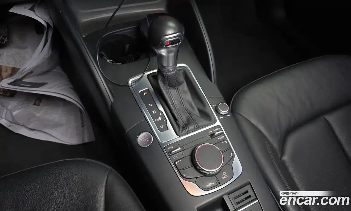 Audi A3 2015 1.6 Автомат в Москве № 212555, фото 8