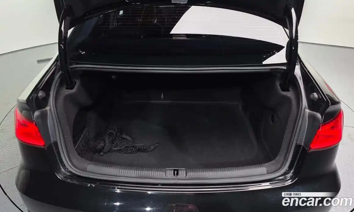 Audi A3 2015 1.6 Автомат в Москве № 212555, фото 10