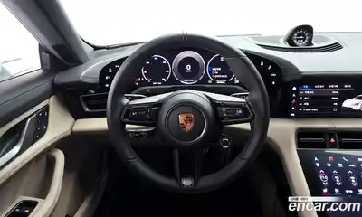 Porsche Taycan 2025 0.1 Автомат в Москве № 212951, миниатюра 12