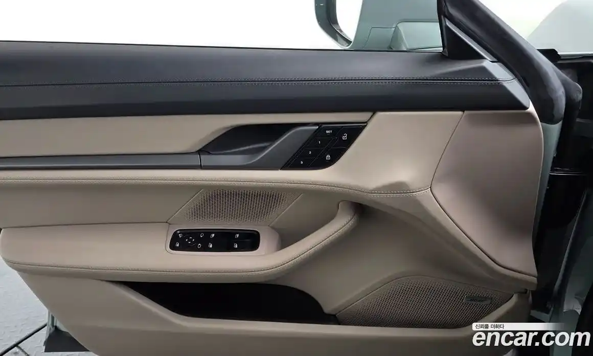 Porsche Taycan 2025 0.1 Автомат в Москве № 212951, фото 13