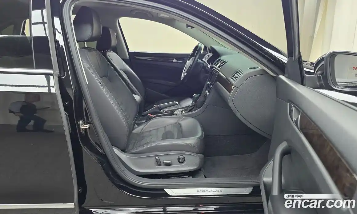 Volkswagen Passat 2015 2.0 Автомат в Москве № 214932, фото 12