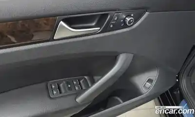 Volkswagen Passat 2015 2.0 Автомат в Москве № 214932, миниатюра 8