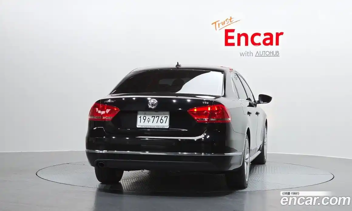 Volkswagen Passat 2015 2.0 Автомат в Москве № 214932, фото 10