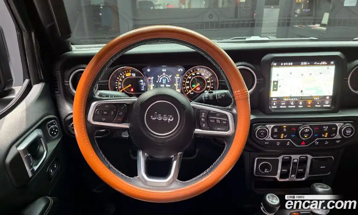 Jeep Wrangler 2020 2.0 Автомат в Москве № 215440, фото 13