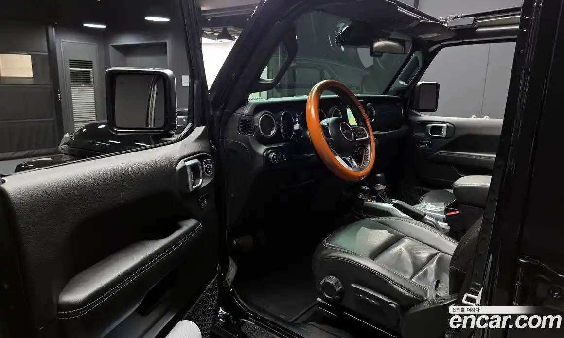 Jeep Wrangler 2020 2.0 Автомат в Москве № 215440, фото 18