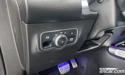 Mercedes-Benz GLB-Class 2021 2.0 Автомат в Москве № 224872, миниатюра 9