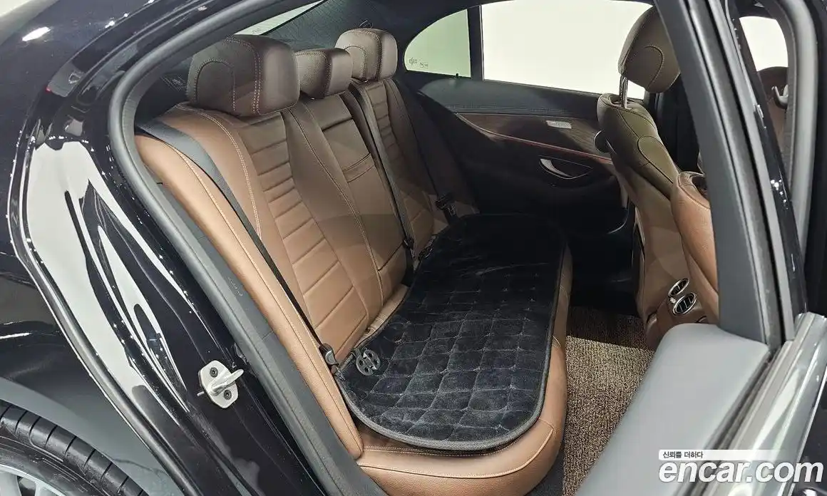 Mercedes-Benz E-Class 2023 2.0 Автомат в Москве № 224962, фото 18