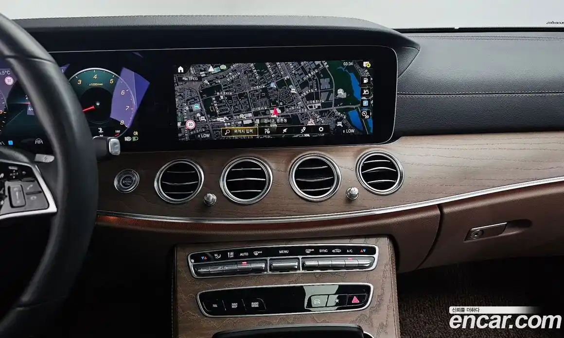 Mercedes-Benz E-Class 2023 2.0 Автомат в Москве № 224962, фото 6