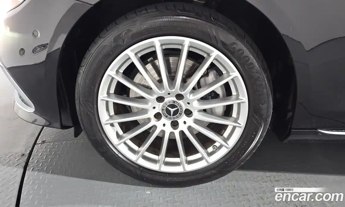 Mercedes-Benz E-Class 2023 2.0 Автомат в Москве № 224962, фото 7