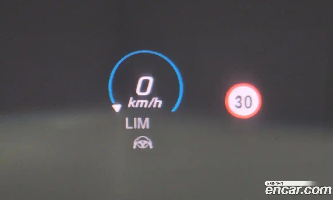 Mercedes-Benz E-Class 2023 2.0 Автомат в Москве № 224962, фото 9