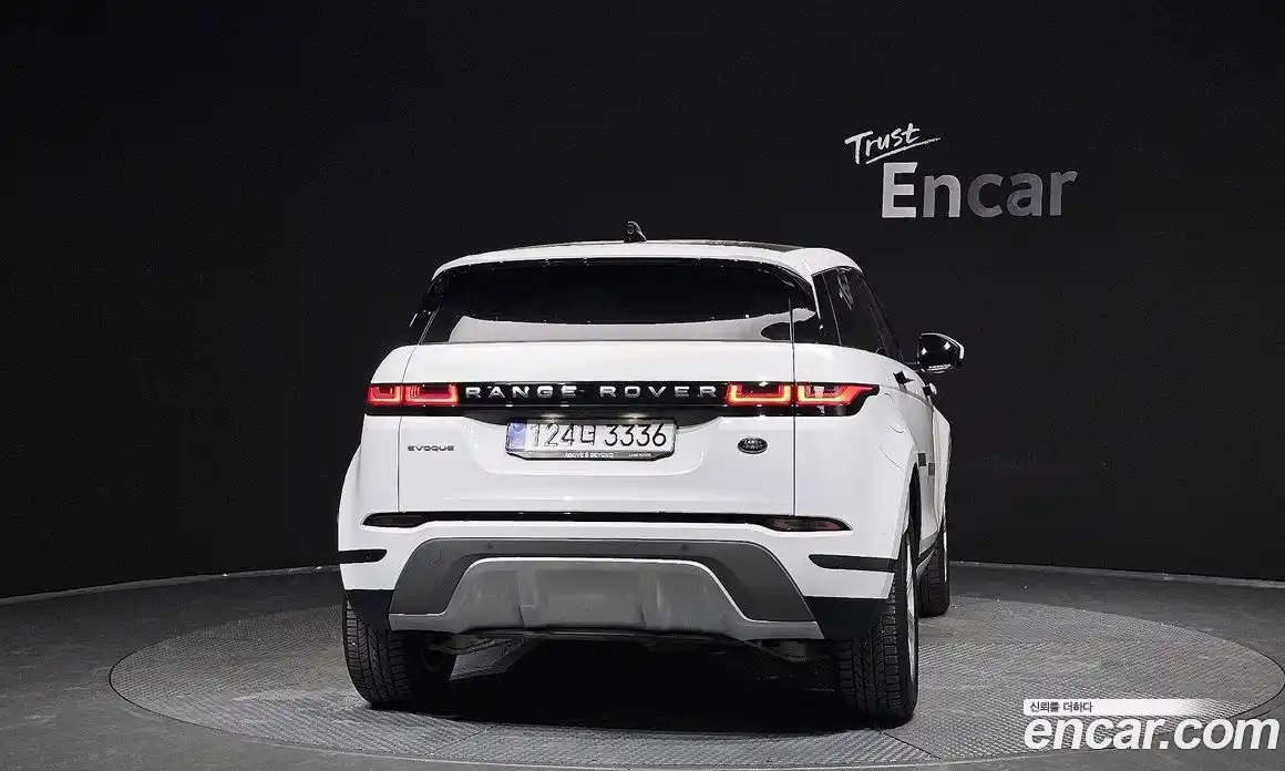 Land Rover Range-Rover Evoque 2021 2.0 Автомат в Москве № 231256, фото 14