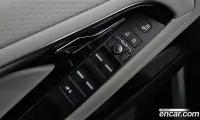 Land Rover Range-Rover Evoque 2021 2.0 Автомат в Москве № 231256, миниатюра 4