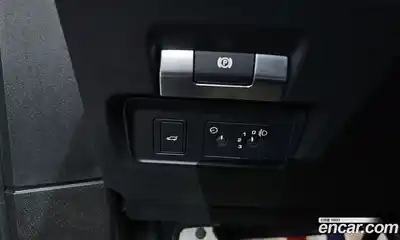 Land Rover Range-Rover Evoque 2021 2.0 Автомат в Москве № 231256, миниатюра 5