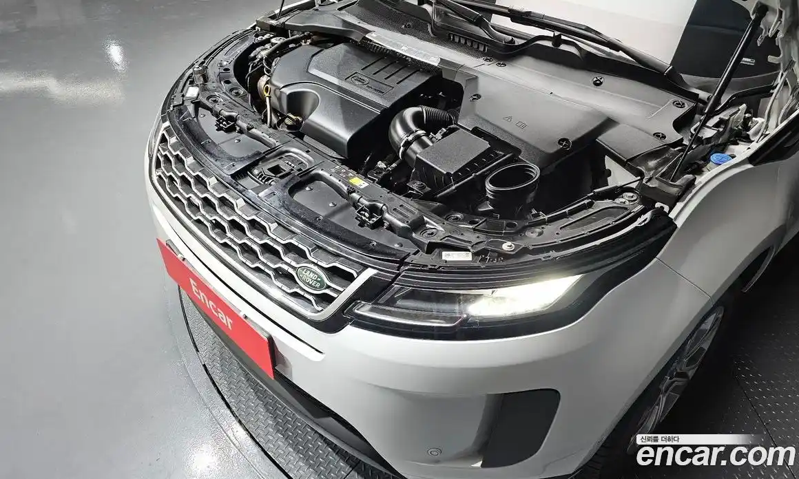 Land Rover Range-Rover Evoque 2021 2.0 Автомат в Москве № 231256, фото 7