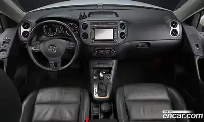 Volkswagen Tiguan 2014 2.0 Автомат в Москве № 232175, миниатюра 11