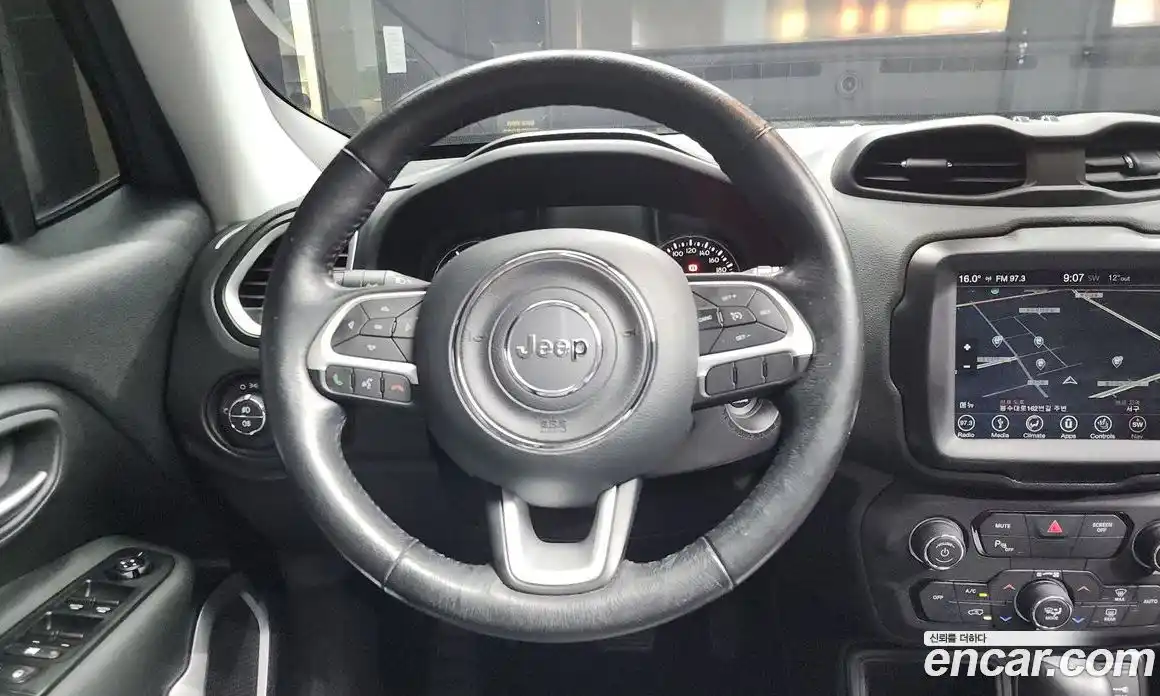 Jeep Renegade 2018 2.4 Автомат в Москве № 232497, фото 3