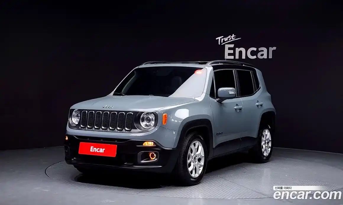 Jeep Renegade 2018 2.4 Автомат в Москве № 232497, фото 8