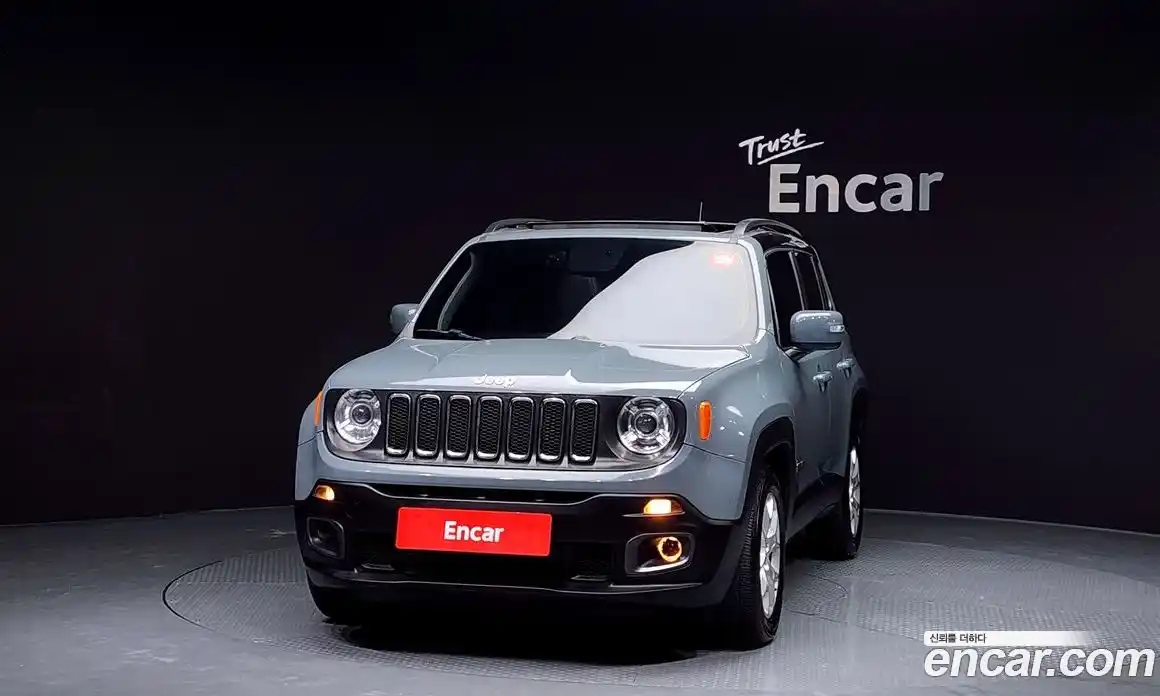Jeep Renegade 2018 2.4 Автомат в Москве № 232497, фото 9