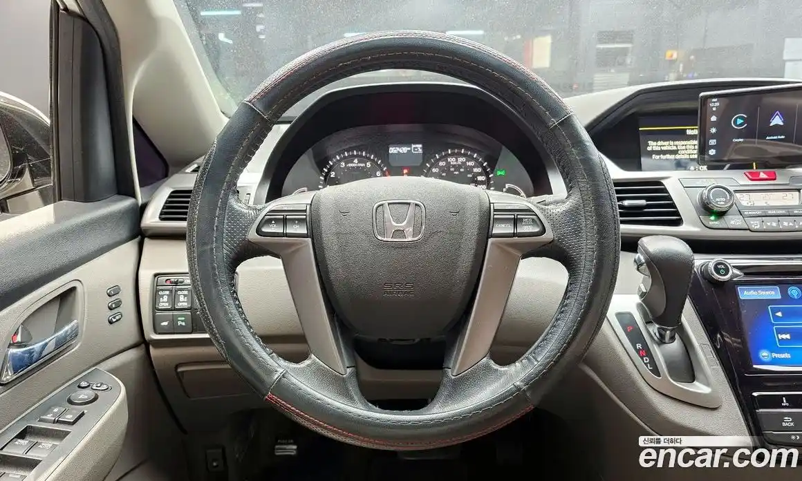 Honda Odyssey 2015 3.5 Автомат в Москве № 232848, фото 13