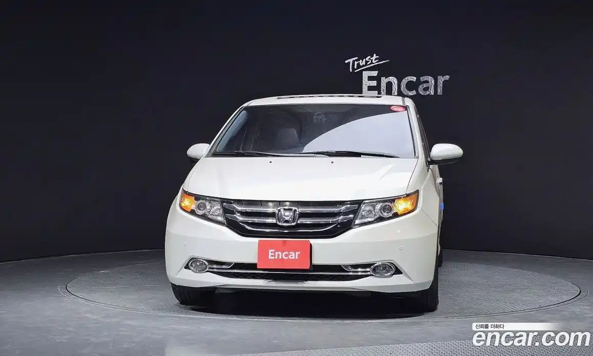 Honda Odyssey 2015 3.5 Автомат в Москве № 232848, фото 16