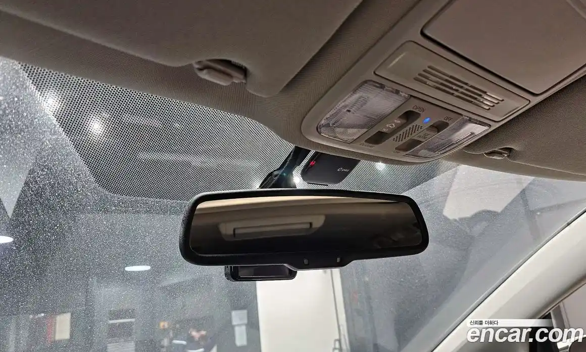 Honda Odyssey 2015 3.5 Автомат в Москве № 232848, фото 9